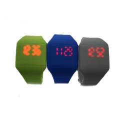 Montre légère montre montre en silicone avec affichage numérique montre spéciale