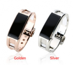 en alliage ou en acier inoxydable, regardez la montre à bracelet haute qualité intelligente dans une couleur différente